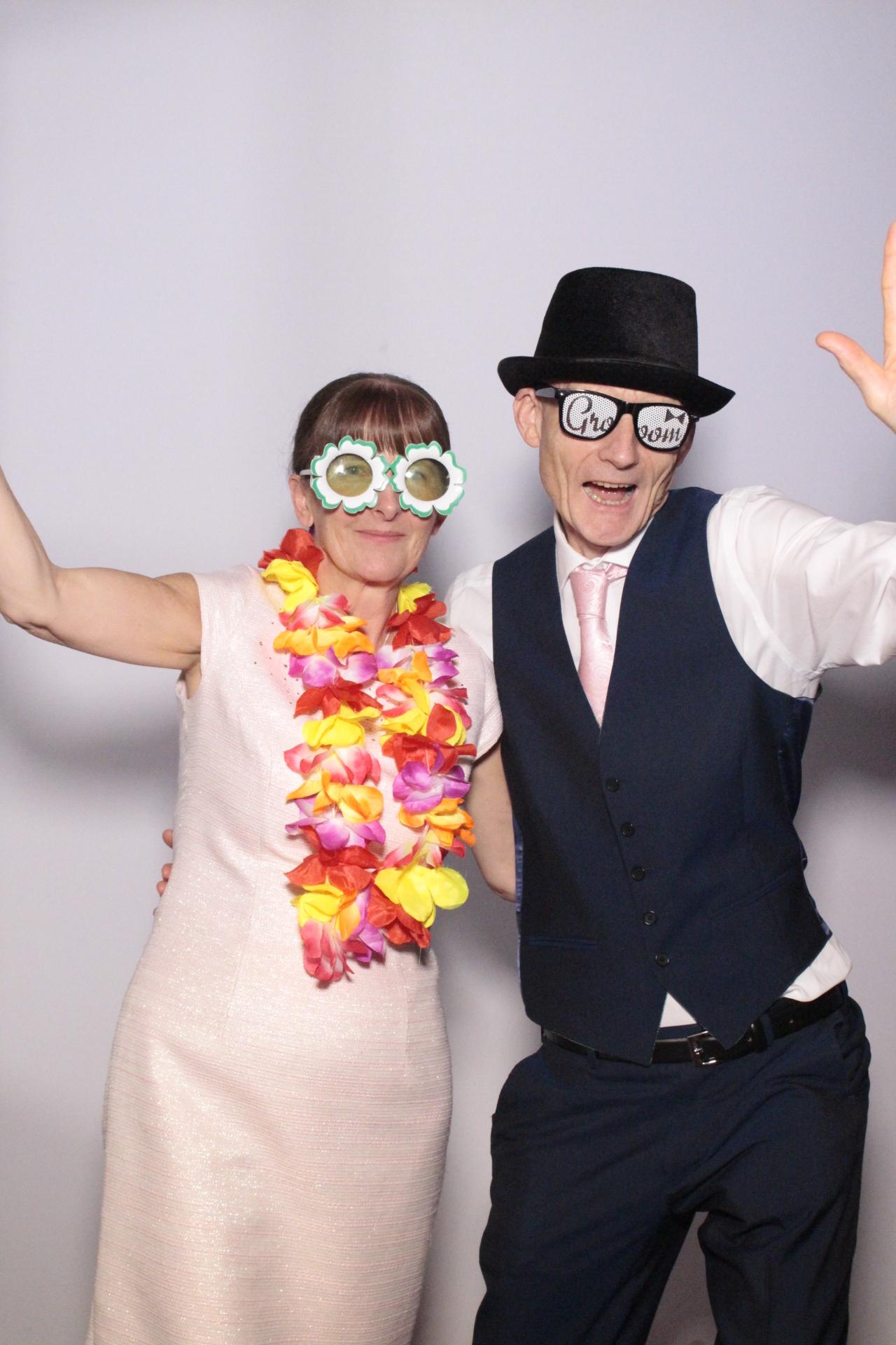 Gemma & Scott's Wedding | View more photos from the event at gallery.myphotoboothexperience.co.uk/u/MyPhotoBoothExperienceLtd/Gemma-Scotts-Wedding